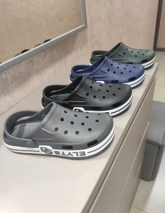 Кроксы мужские, разные модели и цвета