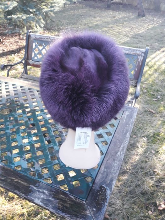 czapka z lisów nowa