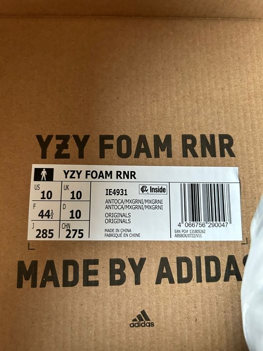 Yeezy foam rnnr MX granite 44 2/3