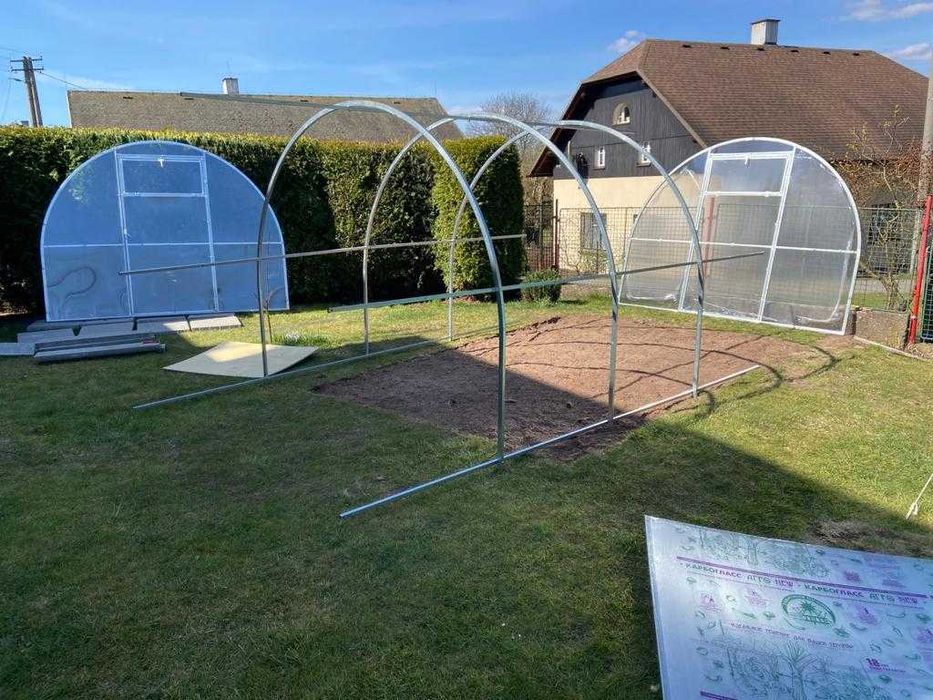 Арочні теплиці з полікарбонатом/ з плівкою