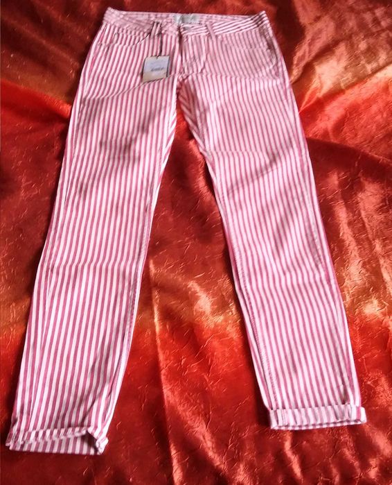 School Rag size 27 pearl 7/8 red vintage alternative rock goth metal