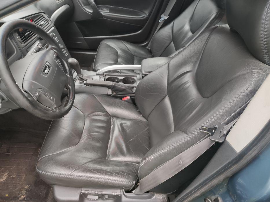 Volvo V70 CROSS COUNTRY benzyna