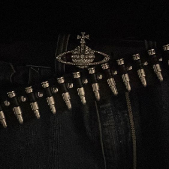 Ремень с патронами, пулями y2k.