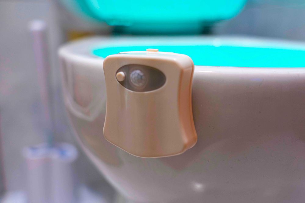 Sensor de movimento para luz colorida de sanita.