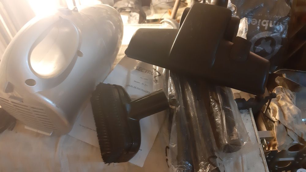 Aspirador como novo. Só experimentado