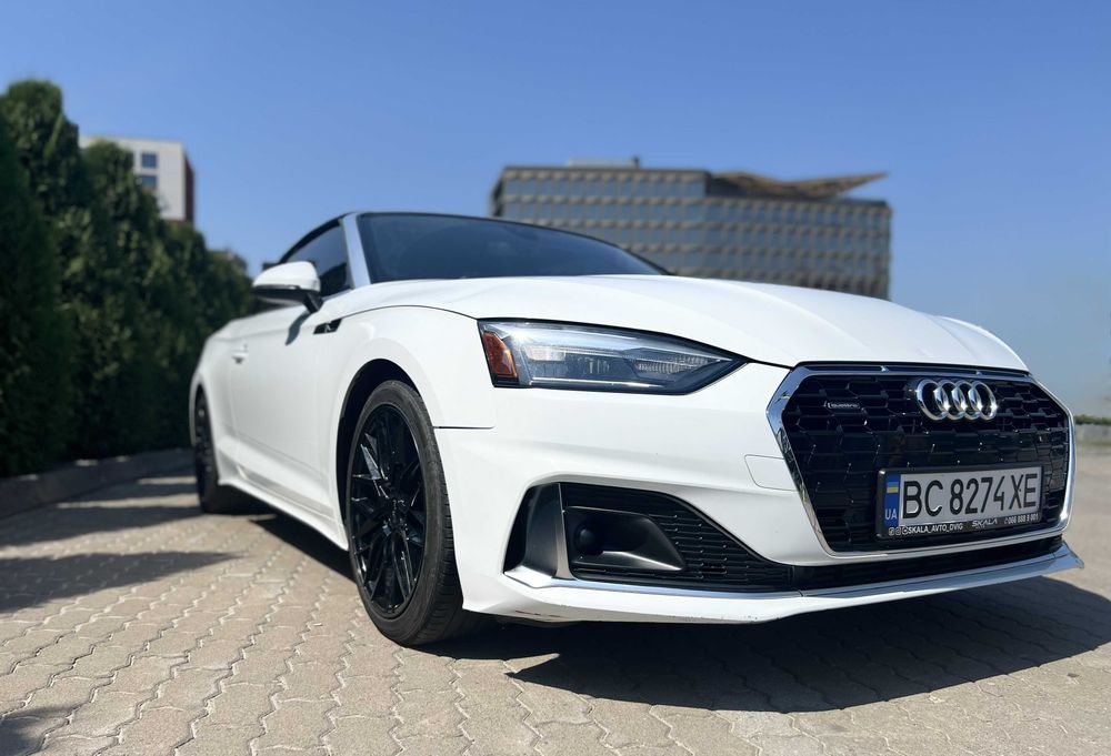 Оренда автомобіля Audi A5 Кабріолет Львів. Орендуй авто для фотосесії чи відпочинку.