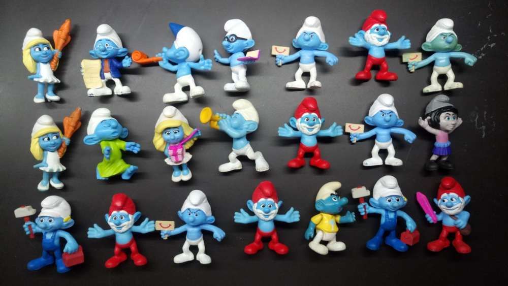 Vários estrunfe pvc figura boneco