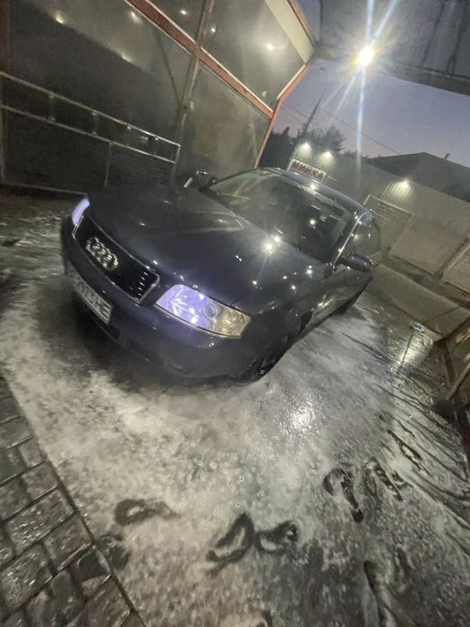 Ауди А6С5 2002.