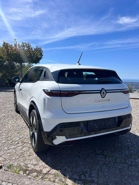 2022 Renault Megane E-tech EV40 130