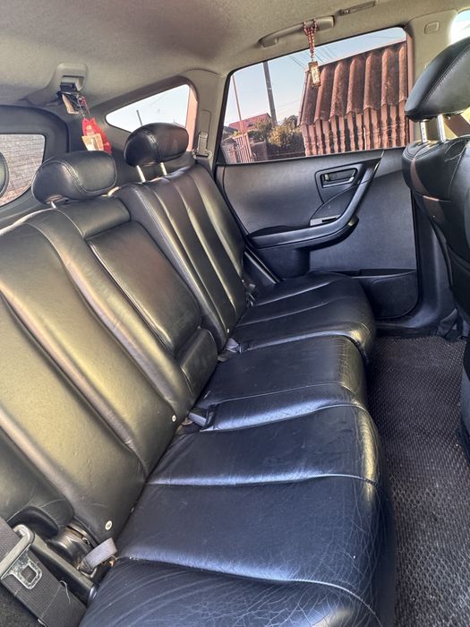 Позашляховик Nissan Murano