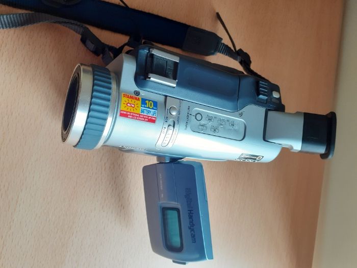 Handycam Sony TRV 230E-Câmara de Video Digital Hi8-