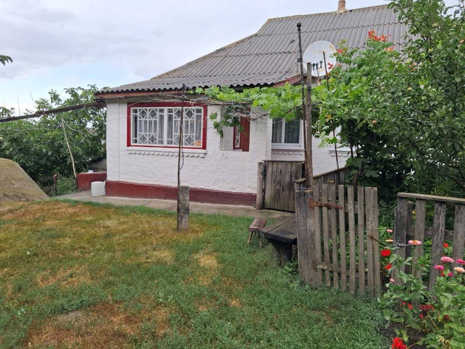 Продається будинок в селі
