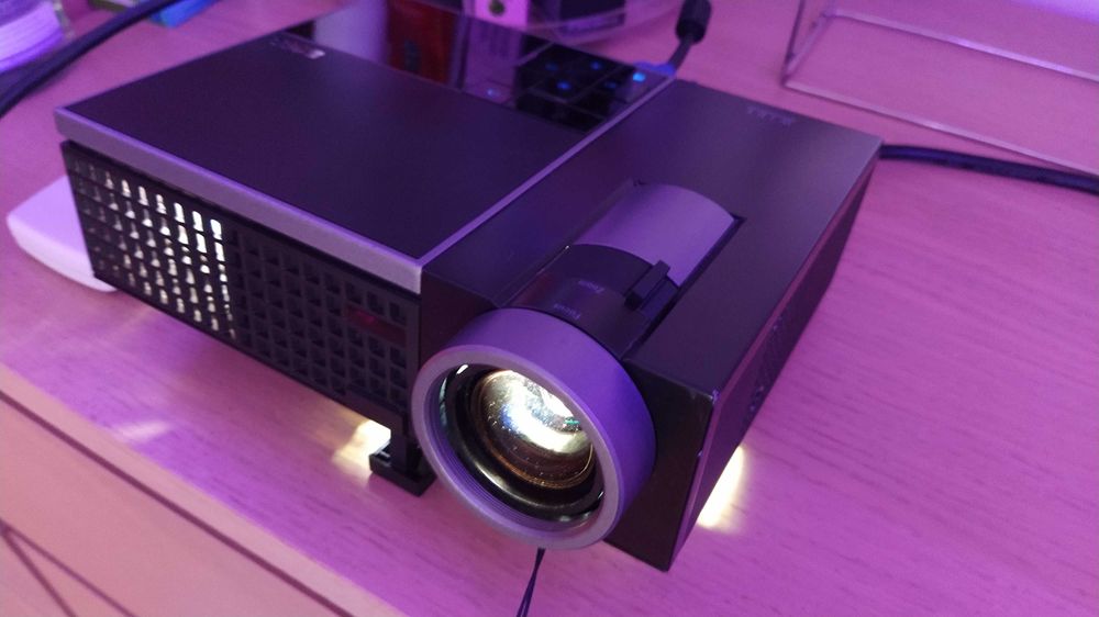 Projector DELL M409WX + outro DELL M409WX para peças