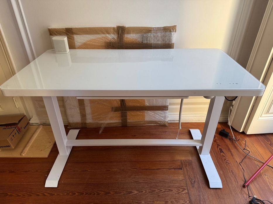 Escritorio elevable eléctrico con USB Lift El Corte Inglés