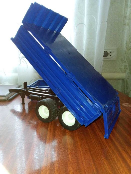 Іграшковий причіп Bruder