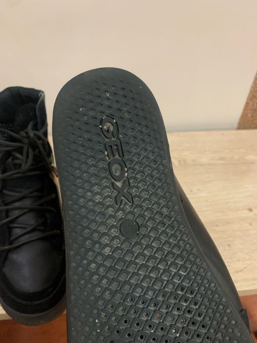 Жіночі шкіряні черевики.