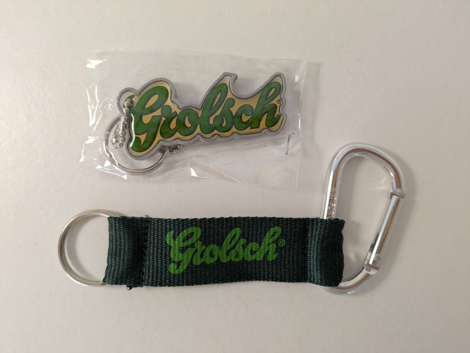 Cerveja Grolsch Merchandising

Inclui os elementos presentes na imagem