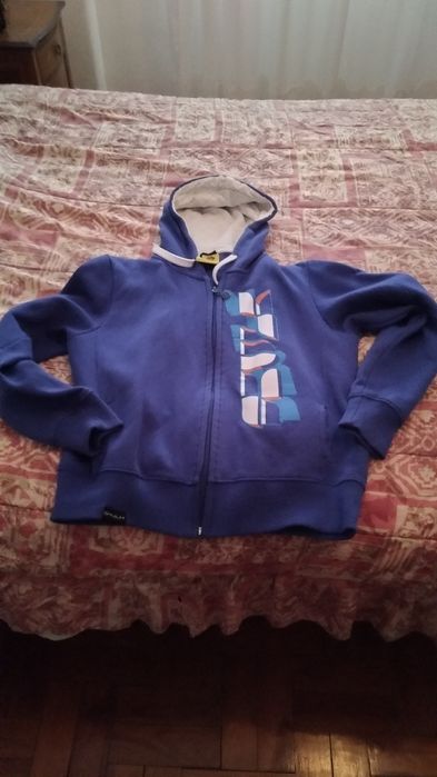 Blusão Skulk com capuz