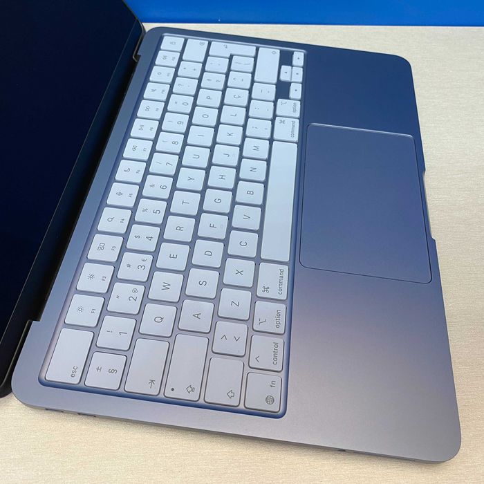Apple MacBook Neo 13" | A18 Pro 6-Cores | 8GB | 256GB