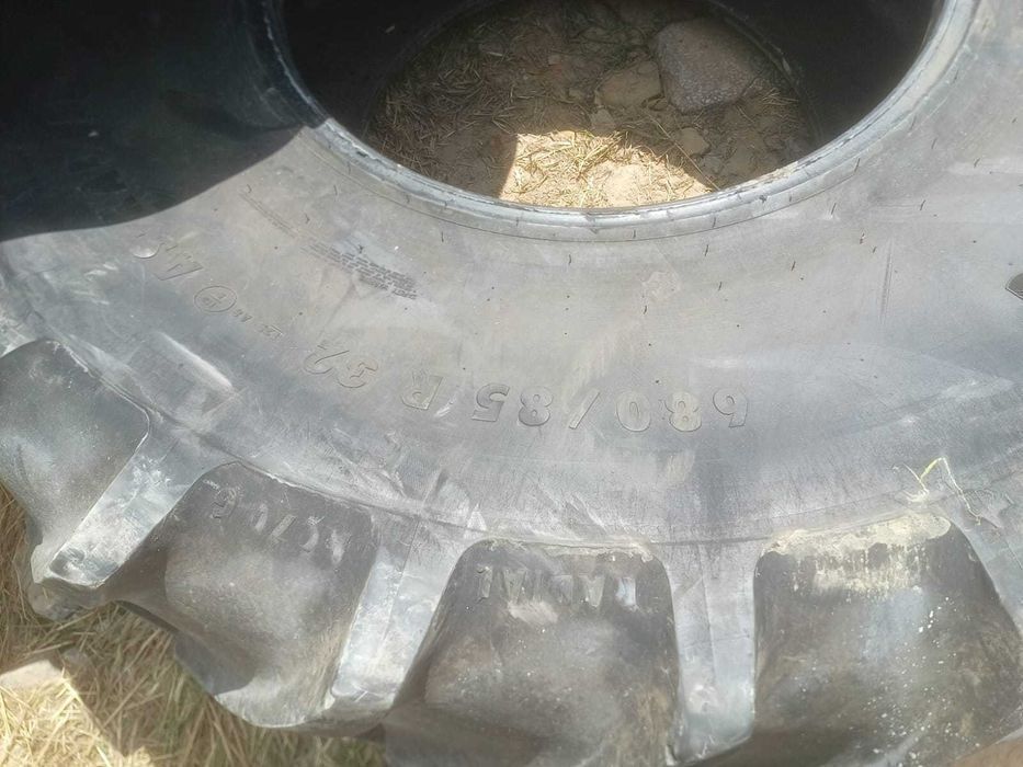 Opony rolnicze 680/85R32 Continental AC70 G kombajn Claas