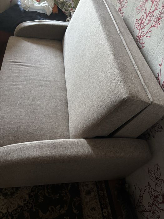 Продам диван в хорошем состоянии