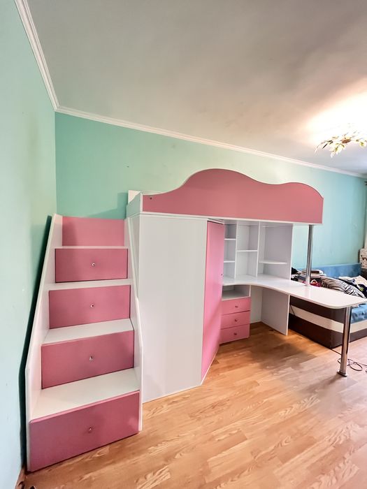 Дитячий комплект меблів із ліжком-горищем + матрац