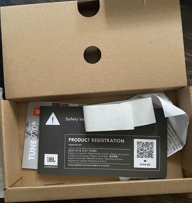 Słuchawki JBL TUNE 770 nc / białe,