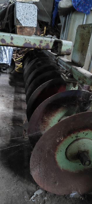 Rozsiewacz Amazon ZAF talerzówka Famarol  2,4m,brony ciężkie hydraul