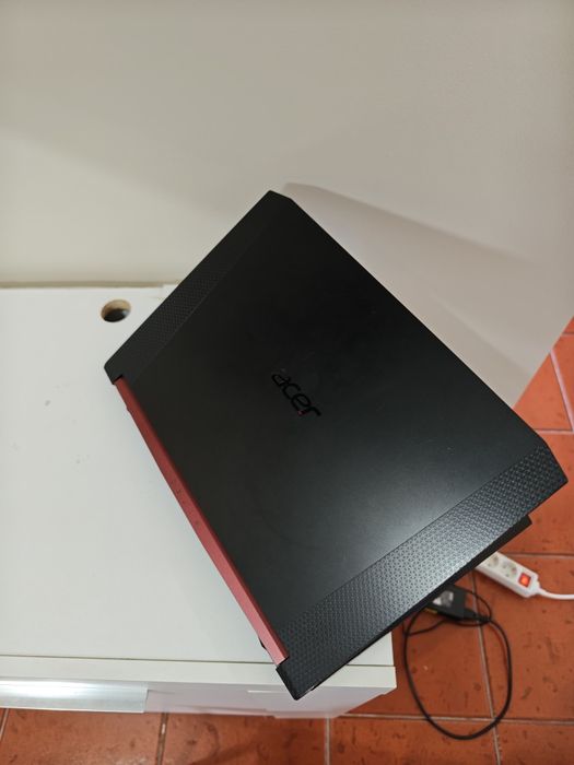 ACER nitro 5 - i7 9ªgen - GTX 1650 - 8GB RAM