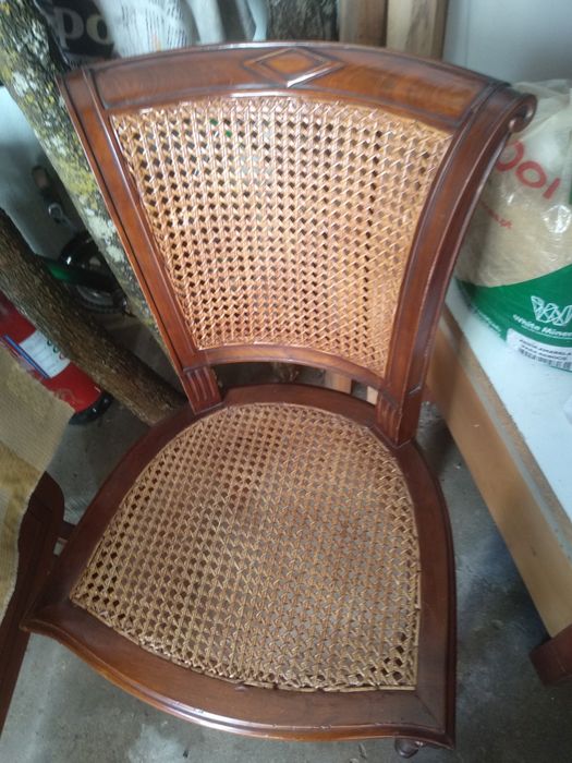 Mesa de jantar e 4 cadeiras