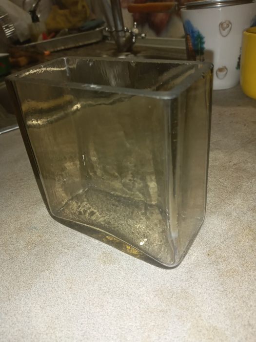 Стеклянная ваза"NGF"