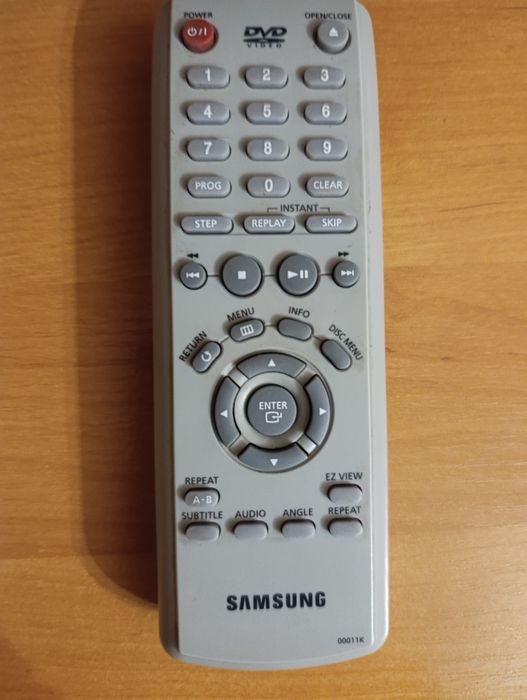 DVD  програвач Samsung P244