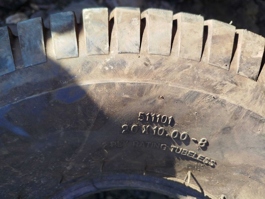 Opona rolnicza 20x10.00-8 Carlisle trawnikowa trawiasta