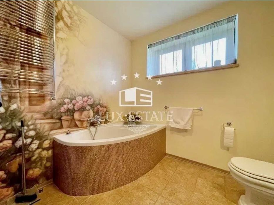 Оренда будинку 550м²   ділянка 25 соток  у КМ Старі Безрадичі