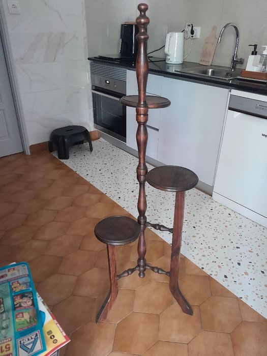 Floreiras vintage  são  3 diferentes