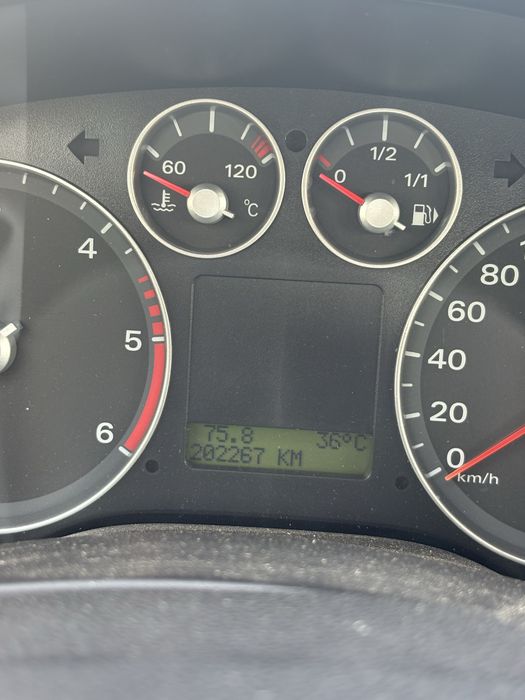 Ford focus 1.6TDCI 2007  200k km negociável