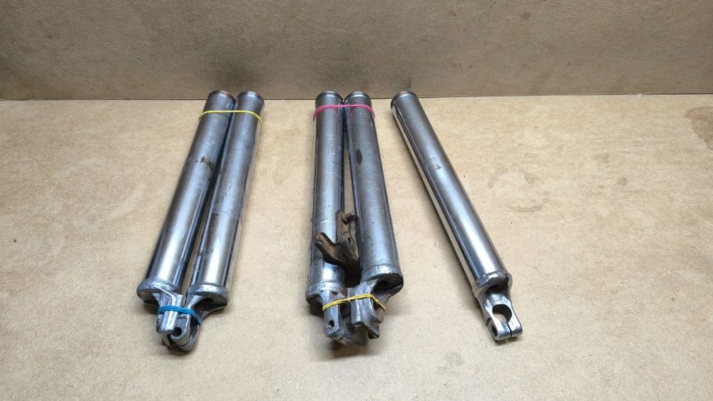 Стакани Пера вилки Ява 634 Чезет, Штоки вилки Ява 634 Чезет