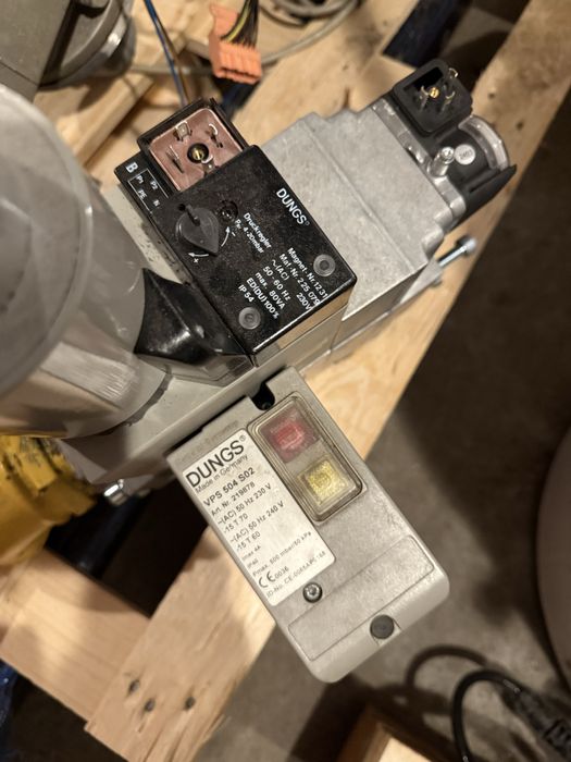 Palnik olejowo-gazowy Riello RLS 70 814 kW 2 szt