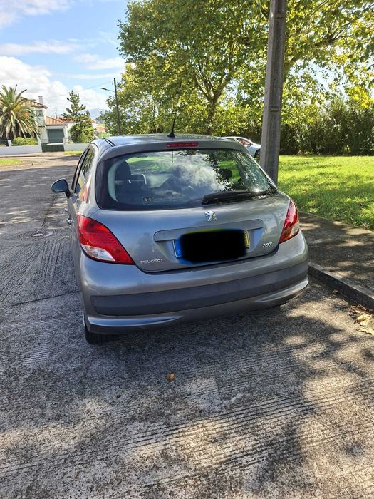 PEUGEOT 207 Hatchback 1.4 16V Gasolina 95 cv 5P — photo 3