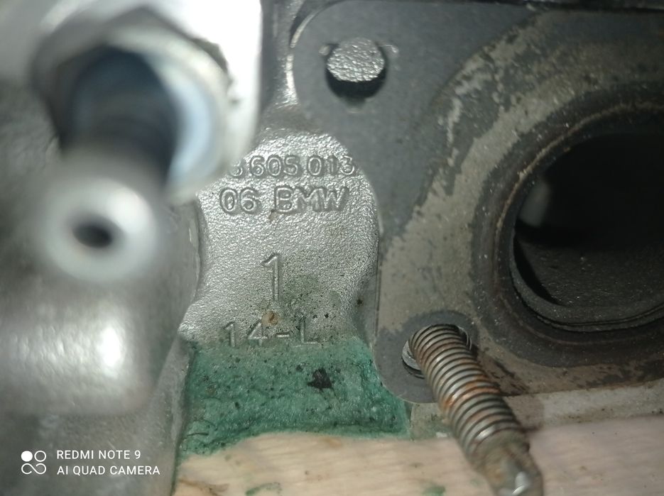 Głowica silnika prawa 4.4 V8 N63b44D BMW