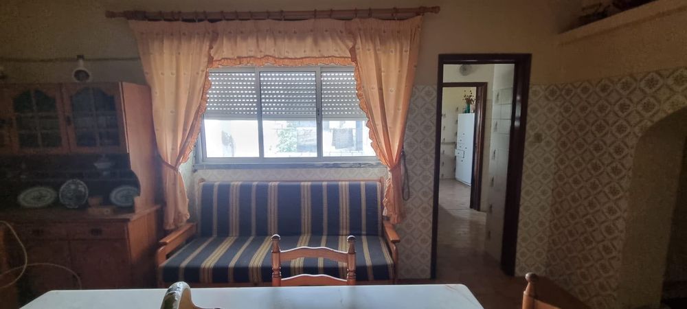 Moradia T4 em Santa Vitória – venda particular