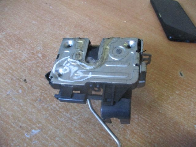 Fechadura / fecho porta frente direito DACIA Sandero (BS_)