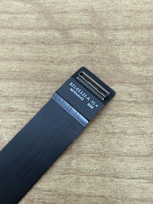 Шлейф тачпада, трекпада (touchpad, trackpad) для MacBook Pro 14" A3112 2025
