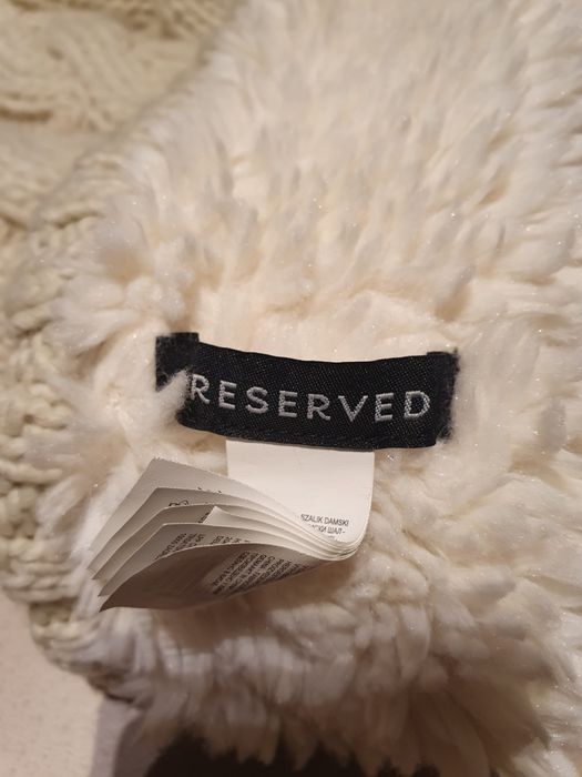 Komin/szal Reserved