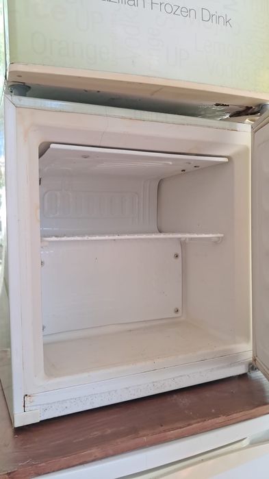 Frigobar e mini freezer