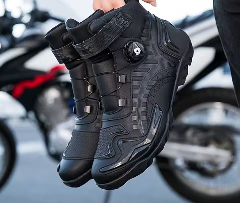 Botas mota, novas n° 41
Pretas