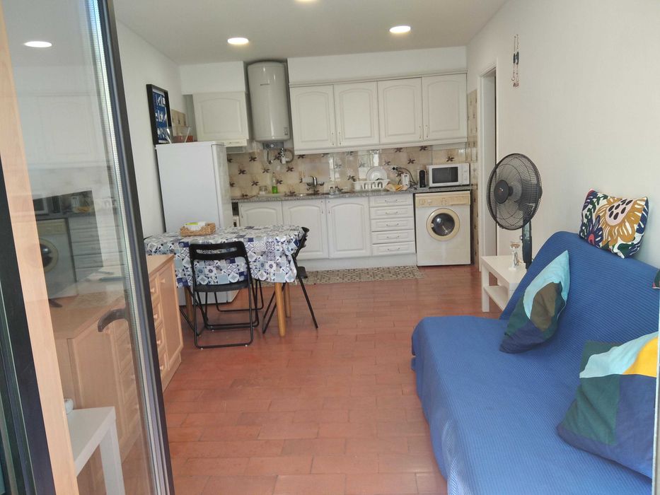 Apart. T1+1 a 10min. a pé das praias (Pescadores e Peneco)