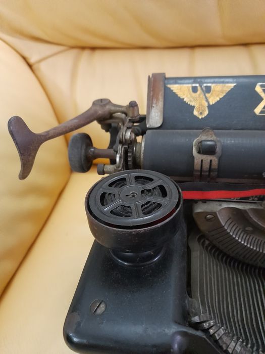 Máquina de escrever woodstock USA