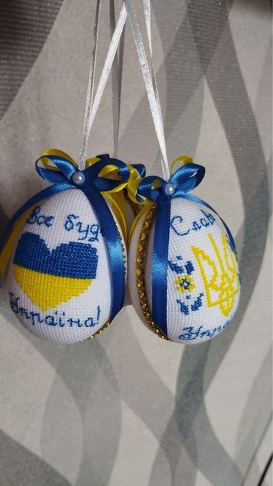 Вишиті великодні яйця / Великдень / паска/ вишиті писанки