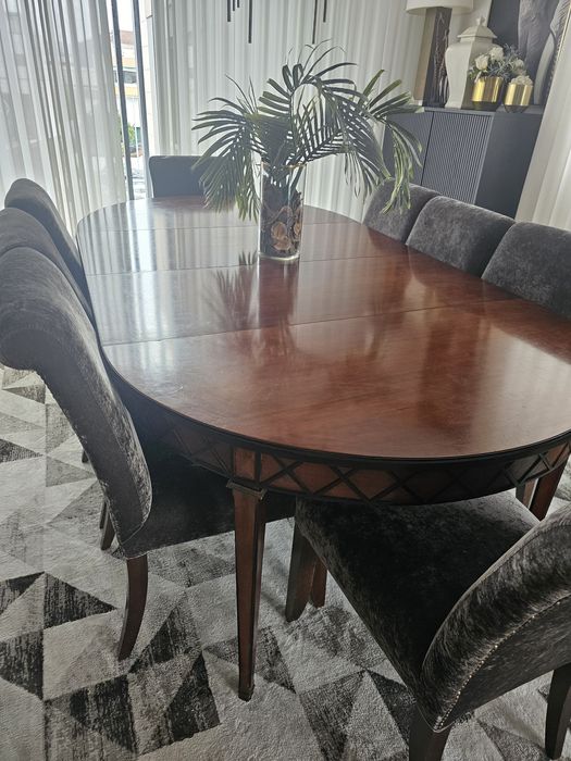 Mesa em madeira de cerejeira massiça e pormenores em bronze